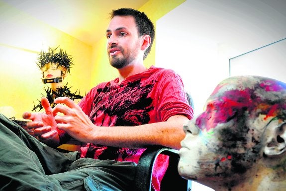 El artesano que fascina a las divas de la música