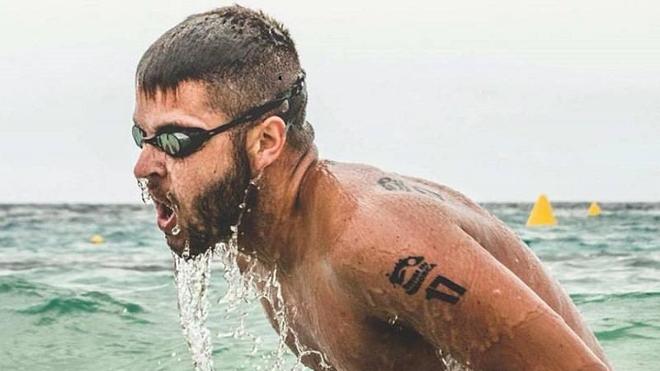 Daniel Ponce, campeón de la Travesía Tabarca-Santa Pola