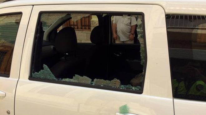 Un desconocido tirotea un coche aparcado en la calle en Picanya