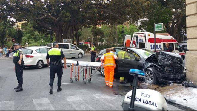 Ocho heridos, dos de ellos graves, en un accidente múltiple junto al Palacio de Justicia