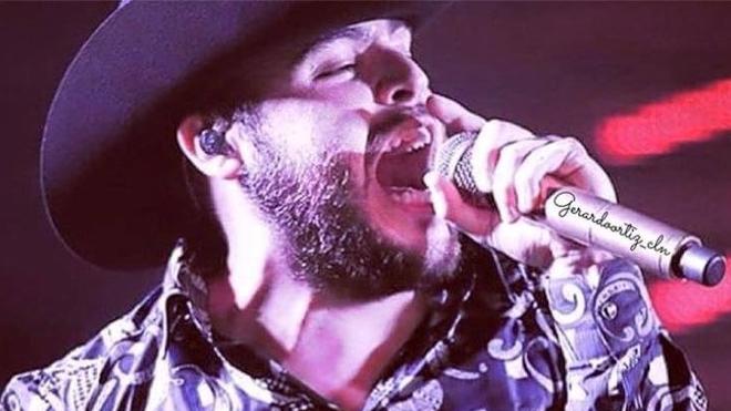 Detienen a un cantante mexicano por las imágenes de su videoclip
