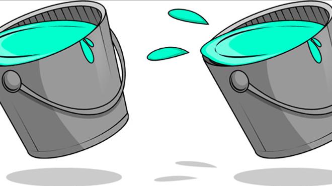 ¿Cómo se puede distinguir el agua de estas dos cubetas?