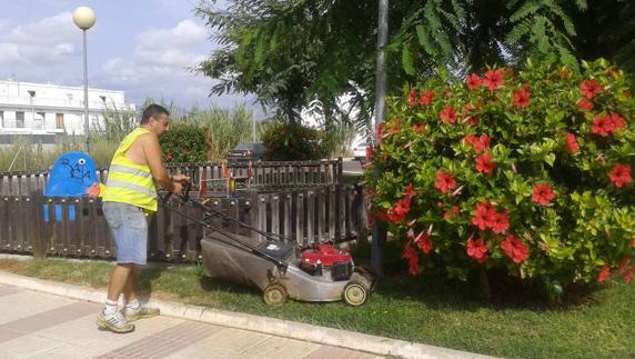 El nuevo plan de empleo para parados incluye contratos municipales de tres a seis meses y con al menos el salario mínimo