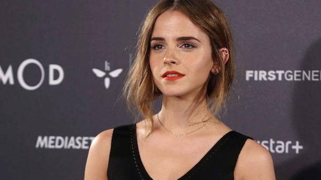 Emma Watson, sola a la fuerza