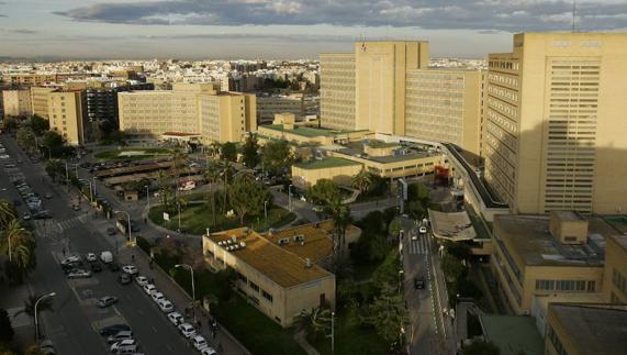 El síndic urge a eliminar los ruidos ocasionados a unos vecinos por la lavandería del antiguo hospital La Fe