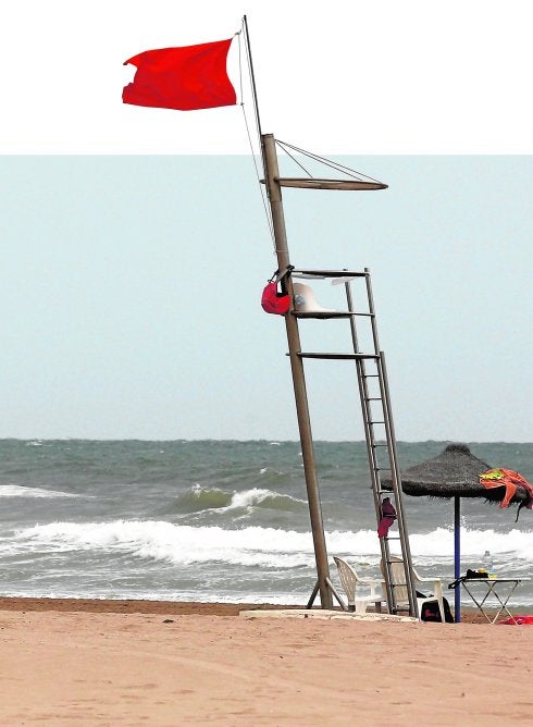 Un mar de imprudencias