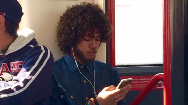 Se enamora de un chico en el metro y lo encuentra gracias a Facebook