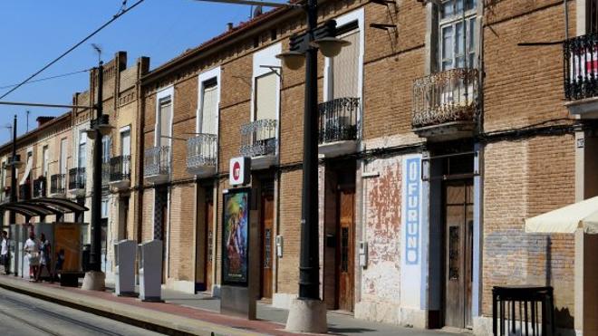 Los inquilinos de la Lonja del Cabanyal podrán comprar las viviendas