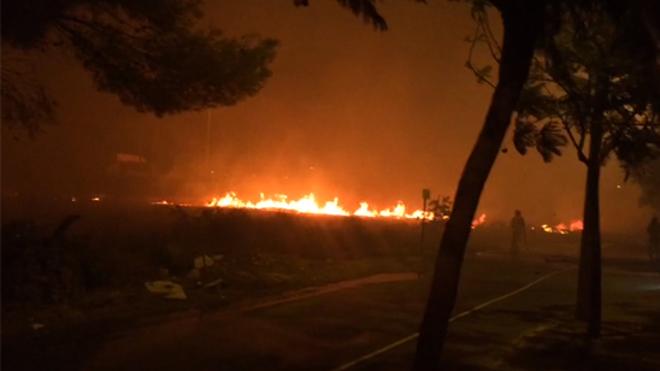 Desalojadas tres urbanizaciones en Xàbia por un incendio