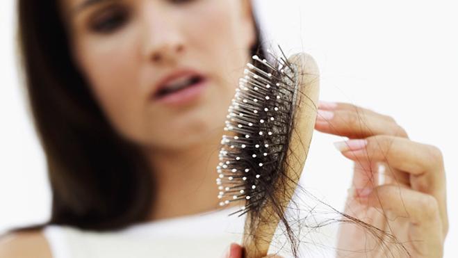 Trucos para evitar la caída del pelo tras el verano