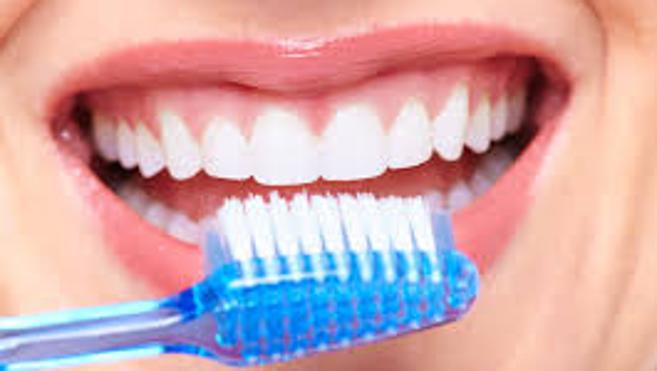 Cómo eliminar el sarro de los dientes de forma efectiva