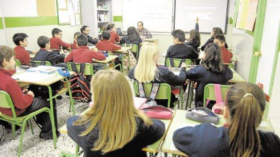 Los colegios podrán elegir la lengua de las clases pero se priorizará el valenciano