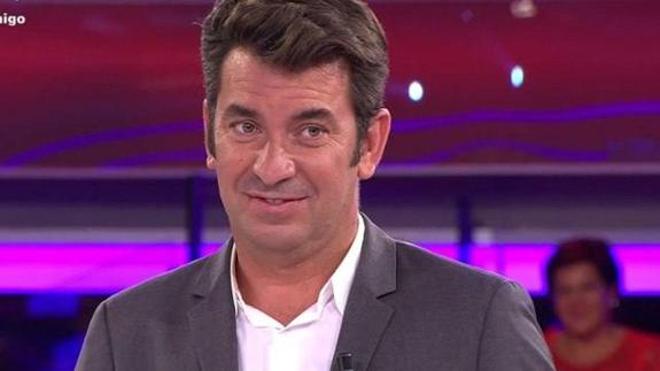 Un concursante de 'Ahora caigo' deja sin habla a Arturo Valls