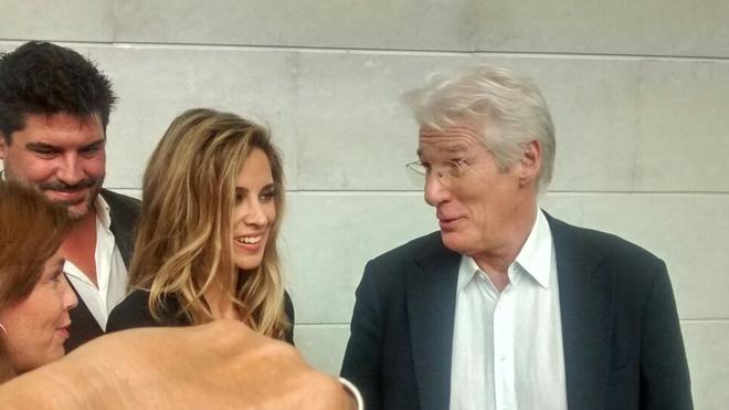 Richard Gere visitará Valencia este lunes con su pareja