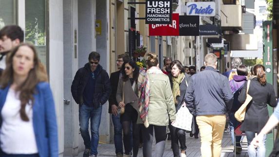 El Ayuntamiento de Valencia aprueba por unanimidad mantener la subida del IBI y crear unas ayudas a comercios