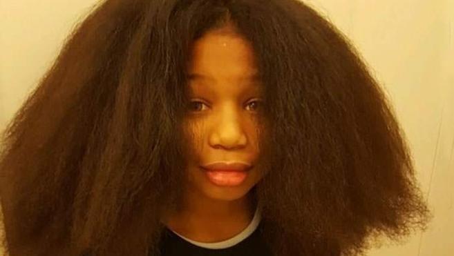 Este niño se dejó crecer el pelo durante dos años por una buena causa