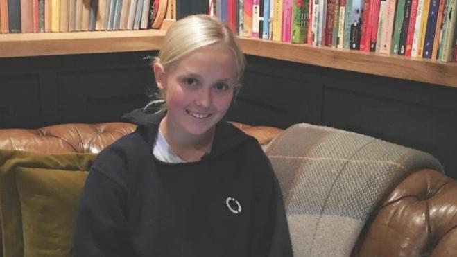 Una adolescente consigue una fortuna ayudando a elegir nombres para bebés