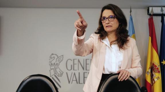 Mónica Oltra: «Con las leyes de Montoro, en diez años no hay Generalitat»