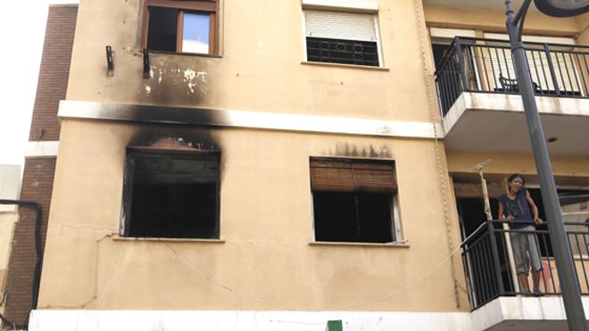 Un incendio quema una casa en Nazaret