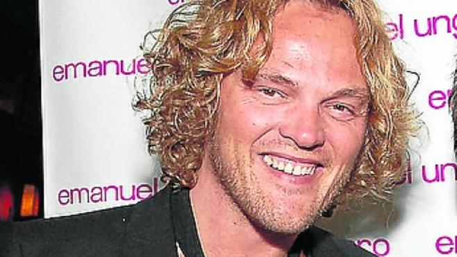 Roberto Cavalli se libra de Peter Dundas