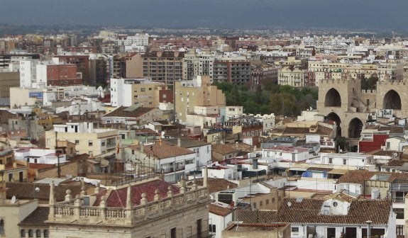 Veinte asociaciones reclaman que Valencia mantenga también su nombre en castellano