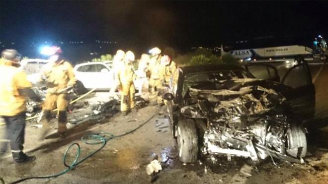 Una mujer muerta y un herido al chocar frontalmente en la carretera de acceso a Dénia