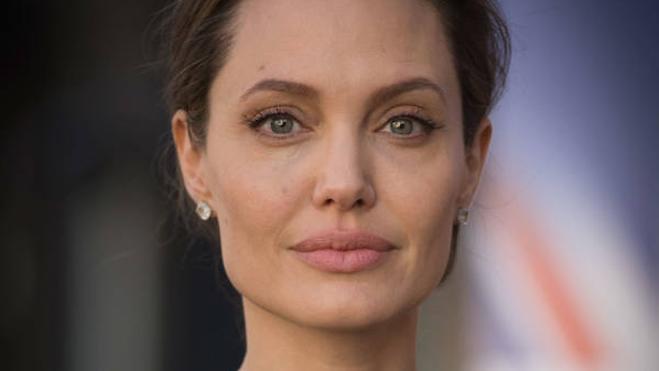 Angelina Jolie ha perdido cuatro kilos y sufre ataques de pánico