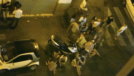 Denuncian que un local en la calle Doctor Chiarri mantiene en jaque a 20 comunidades de vecinos