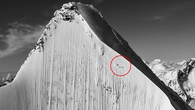 Solución | ¿Eres capaz de encontrar al esquiador en esta montaña nevada?