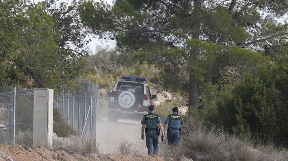 Hallan muerta a una joven desnuda a las afueras de Chella