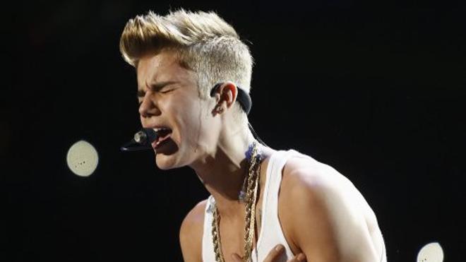 Justin Bieber explica porqué regañó a sus fans