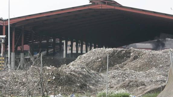 La planta de Guadassuar tratará 25.000 toneladas de basura de otras comarcas