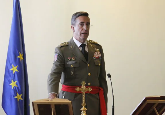 El valenciano Domínguez Buj opta a dirigir la cúpula militar de España