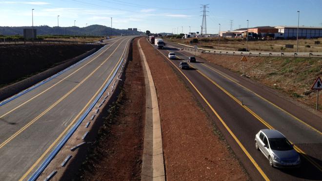 Fomento acorta en dos meses el plazo previsto para finalizar las obras de rehabilitación de la A-7