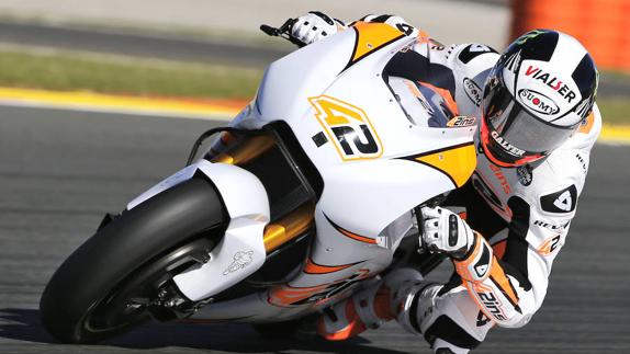 El piloto de MotoGP Àlex Rins, trasladado a un hospital de Valencia tras una caída en el Circuito de Cheste