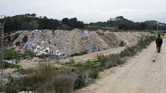 Crean una plataforma online para denunciar escombreras ilegales en Valencia