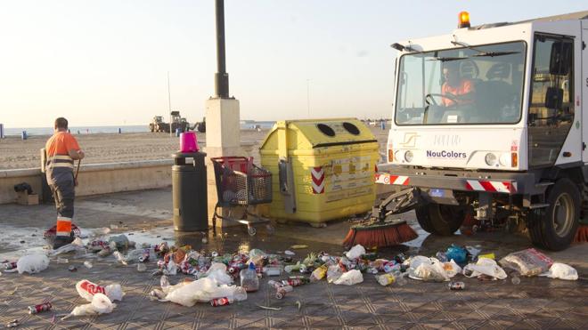 Ribó aumentará las inspecciones en limpieza de calles y basura para que el trabajo se haga bien