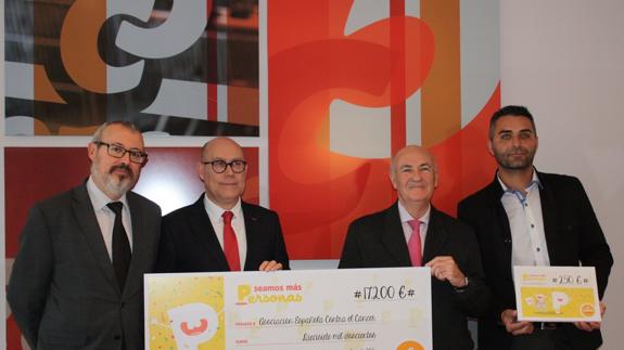 Consum dona 17.200 euros de los consejos para ser «mejor persona» a la AECC