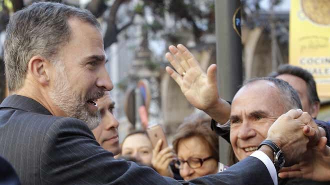 La cercanía de los Reyes con los valencianos en la visita al Mercado Central de Valencia