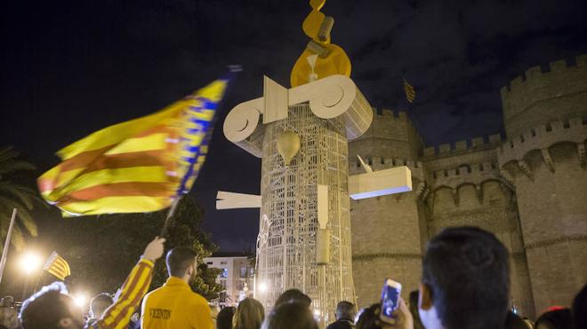 Fiesta Fallas Unesco, domingo 4 de diciembre en las Torres de Serranos. Crida a la Humanitat