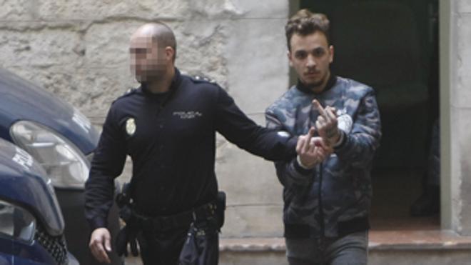 Prolongada la prisión provisional para el maltratador grabado en Alicante por el riesgo de nuevas palizas