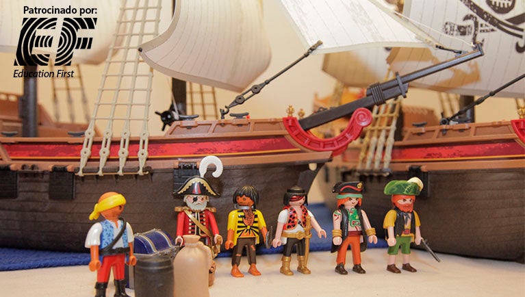 Más de 5.000 piezas de clicks de Playmobil toman el Ateneo de Valencia