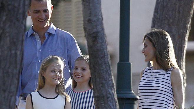 Los Reyes, al cine con sus hijas para ver 'Star Wars'