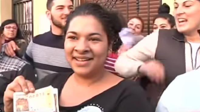 Descubre en directo que no le ha tocado el Gordo mientras lo celebra
