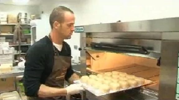 El turrón artesano se prepara en Casinos