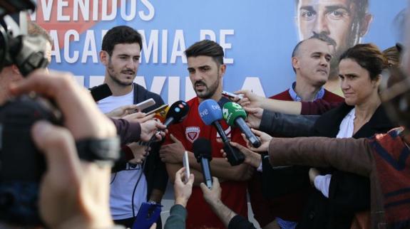 Javier Pérez, el primer becado de la Academia David Villa de Puçol