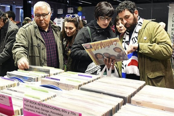 Los ídolos caídos resucitan el vinilo