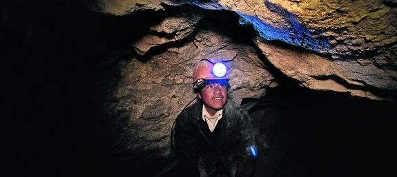 Alicia en el país de la minería