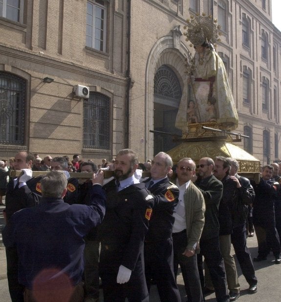 El Ayuntamiento de Valencia promueve la retirada de símbolos religiosos en espacios municipales