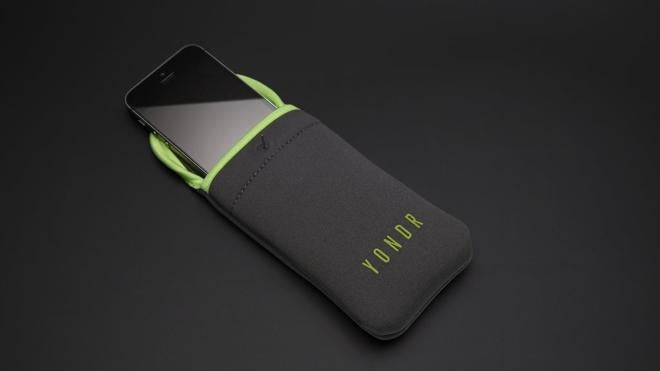¿Irías a un evento en el que te obligarán a guardar tu móvil en esta bolsa?